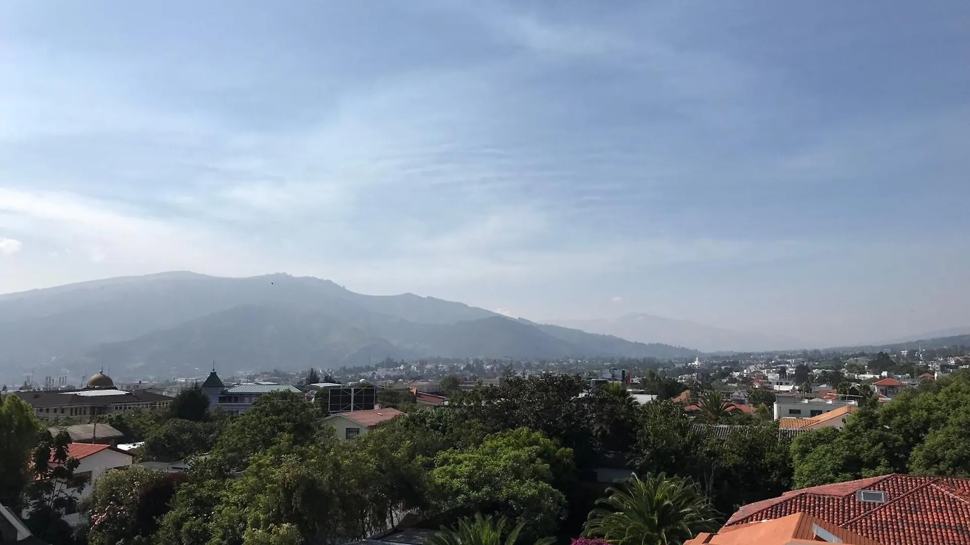 Bed And Breakfast En Cumbaya Centro Quito Ecuador